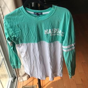 BASIX OF AMERICA Nassau Bahamas Small Long Sleeve